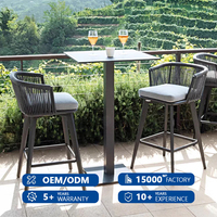 Tabouret de bar rembourré avec accoudoirs en corde tressée large, pour bistrot, restaurant, usage commercial, vente en gros, chaise de bar extérieure