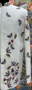 Costume Jodhpuri Designer Cyber Bee Pearl White TR Lachka avec Blazer Pop Art à Grille Hexagonale 3D en Nid d'Abeille - Product Image 4