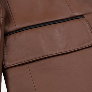 Chaqueta de Invierno para Hombre, de Piel de Oveja Genuina, Forrada de Plumón, con Bolsillos y Logotipo Frontal, para Uso Formal e Informal - Product Image 6