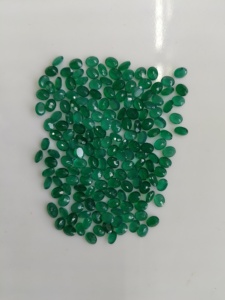 Onyx vert naturel 5x4MM, coupe ovale, pierre précieuse de qualité supérieure, en vrac, pour la fabrication de bijoux - Product Image 5