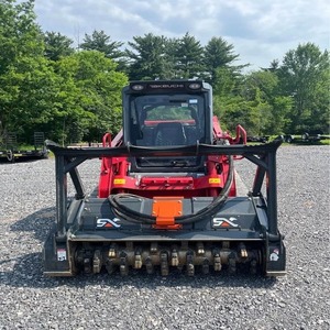 Chargeuse compacte sur pneus Takeuchi TLT2V2 avec moteur Kubota, chargeuse frontale et rétrocaveuse à haut débit - Product Image 6