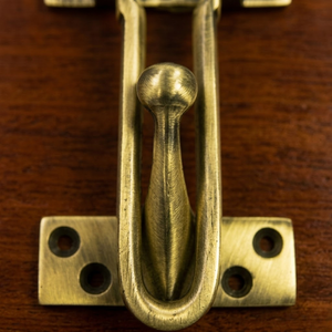 Juego de Herrajes para Puerta de Latón Macizo de Primera Calidad con Acabado Antiguo |   Tope de puerta, gancho, pestillo para bebés y accesorios: Herrajes duraderos de alta resistencia - Product Image 5