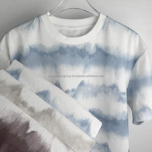 เสื้อยืดคอตตอนออร์แกนิคถักทรงปกติสไตล์วินเทจ รับผลิตแบบ OEM พร้อมสกรีนโลโก้และลายดอกไม้สไตล์เรโทรยุค 90 สำหรับผู้ชาย - Product Image 1