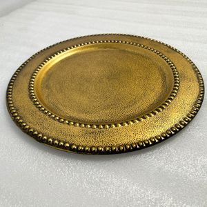Assiette de présentation en fer de qualité supérieure avec finition dorée antique pour la décoration de table de mariage et la présentation de dîner de luxe - Product Image 4