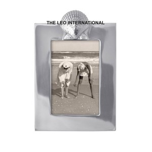 Elegant Look Photo <b>Frame</b> Accessories Available At Good Price Creative Design Resin Gemstones <b>Metal</b> <b>Frame</b> Best Finishing - Product Image 3