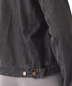 Veste en jean premium pour femme, style vintage délavé, en coton, boutonnée, décontractée, streetwear, élégante, pour le quotidien, coupe ajustée, tendance 2026 - Product Image 5