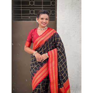 ชุดเดรสคลับผ้าไหมเนื้อนุ่มสีดำลายตารางแบบดั้งเดิมของซารีที่ถักทอแบบซารี - Product Image 5