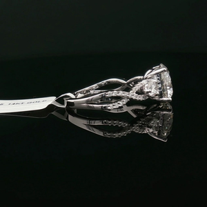 Anillo Solitario con Diamante Cultivado en Laboratorio de 3.02 Ct |   Anillo de Compromiso de Oro Blanco de 14K |   Joyería de Lujo con Piedras Laterales, Regalo para Mujer, Diseño Elegante - Product Image 3