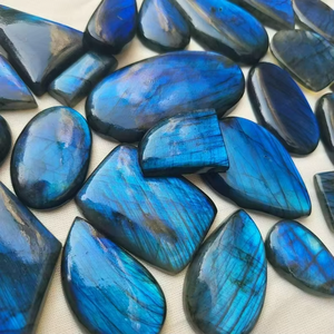 Lote de Gemas de Labradorita Natural Cabujón con Fuego Azul, Piedras Sueltas Pulidas a Mano, Labradorita al por Mayor - Product Image 2
