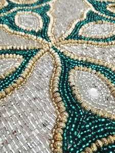 Mantel individual de lujo hecho a mano con bordado y cuentas de cristal, el más valorado, para eventos festivos y el hogar. Novedad: mantel individual para mesa de café y comedor. - Product Image 4