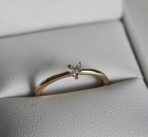 แหวนเพชรทรงหัวใจสุดหรู ดีไซน์โซลิแทร์ทองคำ 14K สีเหลือง ประดับเพชรรูปหัวใจทันสมัย เครื่องประดับชั้นดี - Product Image 2