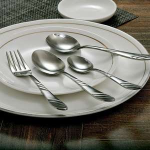 24 PCS Ensemble de couverts en acier inoxydable à pois Groom Vaisselle de qualité supérieure pour une expérience culinaire élégante - Product Image 5