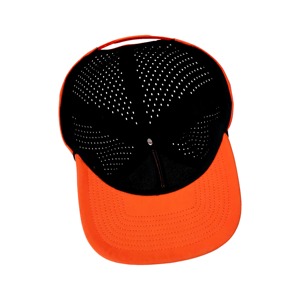 Gorro con agujeros cortados con láser y logotipo bordado de 5 paneles personalizado, Gorras de poliéster sin estructura, gorra Snapback de cuerda con ala plana para hombres y mujeres - Product Image 5