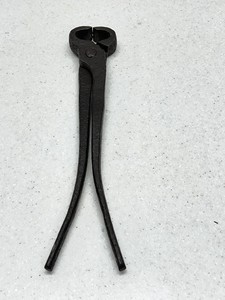 Heavy Duty Hand Crafted Stainless Steel Made Tong Nails <b>Puller</b> Heavyweight Farrier <b>Tools</b> Horse Nails <b>Puller</b> With Curved Handle - Product Image 4