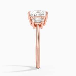 Anillo de Diamantes con Corte Princesa, Diamante Cultivado en Laboratorio, Anillo de Compromiso de Tres Piedras con Piedra Lateral Ovalada en Oro de 14K y 18K, Joyería Fina de Lujo - Product Image 6