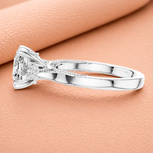 Bague de fiançailles de luxe en or blanc avec moissanite taille coussin et pierres latérales en forme de poire, bijoux de mariée vintage pavés pour femme - Product Image 3