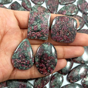 Cabujón de Eudialita Natural al por Mayor, Cristal Curativo al por Mayor, Cabujones de Piedras Preciosas - Product Image 1