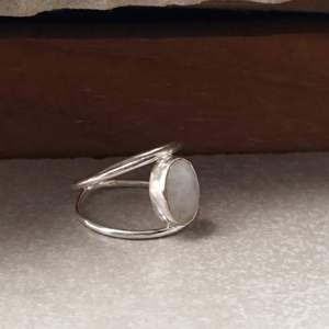 Dainty Natural Rainbow Moonstone Oval Gemstone <b>Ring</b> 925 Sterling <b>Silver</b> Fashion Geometric Bezel <b>Set</b> Daily Wear - Product Image 5