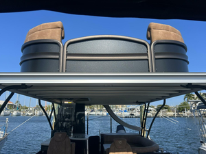 2023 P-r-e-m-i-r 330 E-s-c-a-l-a-n-t-e - Product Image 4