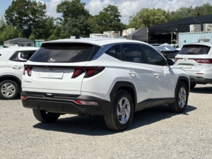 Tucson 2023 Blanco, SUV Mediano, Gasolina, Automático, Volante a la Izquierda, 5 Plazas, Auto Usado con Control de Crucero y TPMS, Auto de Segunda Mano, Auto Usado Coreano - Product Image 2