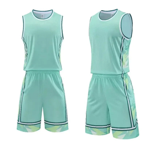 ชุดเสื้อและกางเกงบาสเก็ตบอลชายแบบกำหนดเอง ชุดยูนิฟอร์มทีมแบบระเหิดสี ระบายอากาศได้ดี แห้งเร็ว ชุดกีฬาแขนกุดสำหรับฝึกซ้อม - Product Image 4