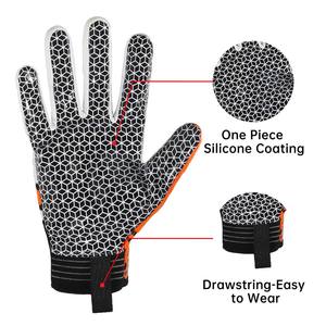 Guantes de Fútbol Americano Profesionales Personalizados Antideslizantes Super Prippy con Palma de Silicona Adhesiva para Niños/Adultos - Product Image 2