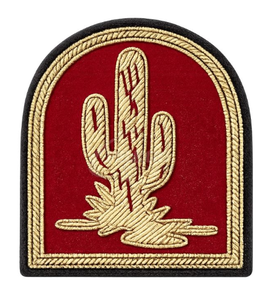 Parches de Logotipo Personalizados con Hilo Dorado de Calidad Premium, Insignias de Hilo Metálico Personalizadas, Parches Bordados a Mano de Alta Calidad - Product Image 1
