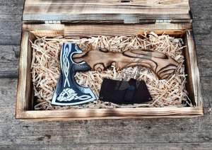Hacha Vikinga Personalizada |   Hacha de Acero al Carbono Forjada a Mano con Mango de Madera de Palisandro |   Regalo Hecho a Mano para Esposo - Product Image 3