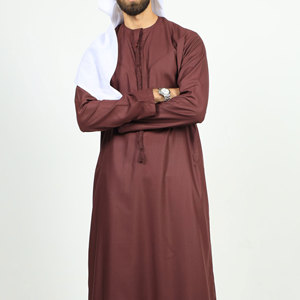 Fournisseur de thobes sur mesure, robe arabe traditionnelle, tissu confortable pour les marques de mode et les commandes en gros - Product Image 4
