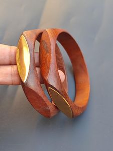 Pulseras de Madera con Incrustaciones de Latón, Joyería Artesanal, Tono Marrón Natural, Diseño Minimalista, Accesorio de Moda - Product Image 2