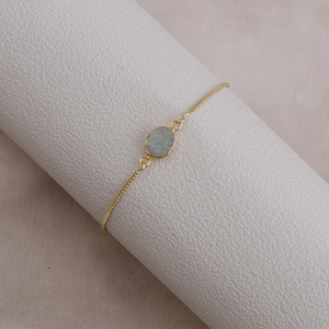 สร้อยข้อมืออัญมณีสีทองแบบปรับได้สำหรับผู้หญิง - Product Image 3