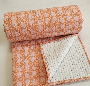 Traditional Printed Cotton Quilt Handmade Reversible All Season <b>Bedding</b> Soft Lightweight Bedspread - Product Image 1