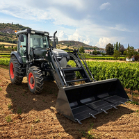 Tracteur agricole à roues 4x4 Majestic 100 CV avec cabine climatisée, forte pression hydraulique, levage élevé pour projets agricoles modernes