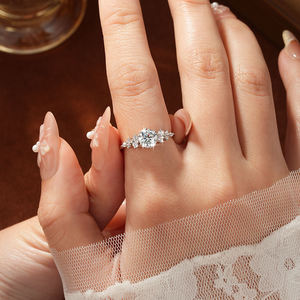 Bague de fiançailles et de mariage unisexe plaquée or 18 carats avec moissanite taille brillant, perle d'eau douce, design géométrique, sertissage à griffes, cadeau tendance - Product Image 3