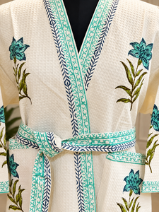 Peignoir Kimono de Luxe en Coton Blanc Imprimé à la Main Motif Floral Bleu Jaipur Boho Spa Resort Loungewear Vêtement de Nuit Peignoir de Bain Vente en Gros - Product Image 6