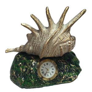 Horloge à mouvement mécanique en aluminium motif coquillage, design contemporain – Cadeau d'entreprise et objet de décoration pour la maison - Product Image 2