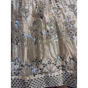 Lehenga Choli de créateur coupe trapèze pour les fêtes, avec de magnifiques broderies et taille naturelle - Product Image 5