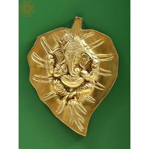 Ídolo para colgar en la pared de Lord Ayyappan de latón de 10 pulgadas hecho a mano en la India - Product Image 1