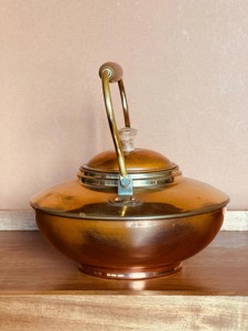 Decorative Luxury <b>Copper</b> Teapot with Traditional Curved Pouring Spout Elegant <b>Copper</b> <b>Handle</b> Secure Top Lid Rounded Belly Shape - Product Image 4