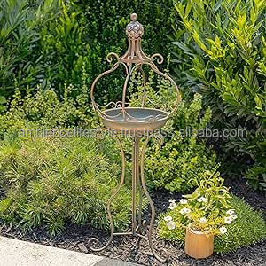 Bain d'oiseaux extérieur en métal design, matériau durable, finition résistante aux intempéries, idéal pour embellir votre jardin et attirer les oiseaux. - Product Image 5