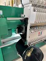Machine à broder automatique professionnelle à prix d'usine pour la sellerie de sièges de voiture