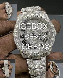 Reloj Digital Personalizado con Incrustaciones de Diamantes, Resistente al Agua 10 Bar, con Diamantes Moissanite VVS, Correa de Acero Inoxidable con Cierre de Pulsera, Estilo Hip-Hop - Product Image 5