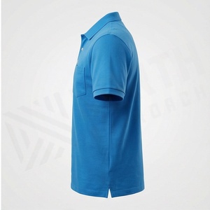 Polo en piqué de coton bleu à manches courtes pour homme avec poche, coupe décontractée classique - Product Image 3