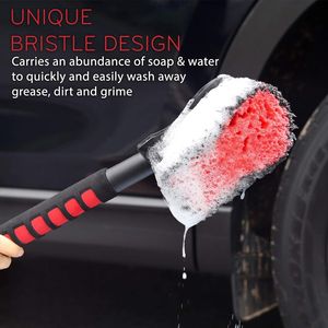 Brosse de lavage de voiture douce de 17,5 pouces avec long manche, poils souples, grattoir pour pneus et carrosserie, sûre pour le nettoyage des flancs des roues - Product Image 2