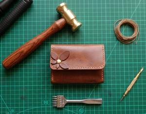 Tarjetero Vintage de Cuero Genuino de 4 Pulgadas con Bloqueo RFID y Cierre de Botón, Impresión Láser para Tarjetas de Crédito y de Negocios - Product Image 4