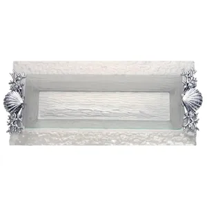 Bandeja de Servir de Metal Artesanal de Primera Calidad con Elegante Acabado en Bronce Cepillado, Bandeja Decorativa Rectangular Costera con Diseño de Concha - Product Image 3