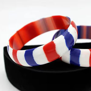 Bracelet jonc large et épais en résine marbrée multicolore pour femme, bijou de mode personnel - Product Image 1