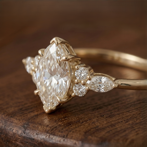Bague tendance en or massif 14 carats avec diamant de laboratoire taille marquise de haute qualité, certifiée IGI, pour mariage ou fiançailles - Product Image 4