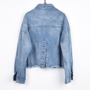 Chemise en jean grande taille pour femme, coupe droite, haut long, ourlet asymétrique, deux poches, style rétro, décontractée, été automne, boutonnée, coupe ample - Product Image 5