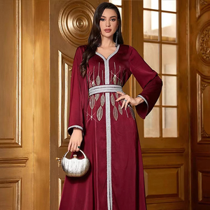 Robe longue de soirée élégante en viscose respirante, brodée de strass, pour occasions formelles sur mesure - Product Image 4